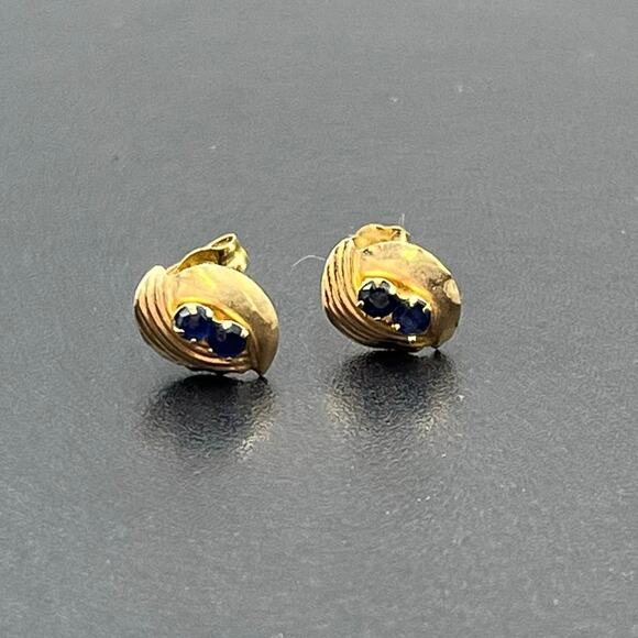 Vintage 10K Gold Blue Topaz Ridged Genuine Gemstone 40g Small Stud Earrings - Picture 3 of 14